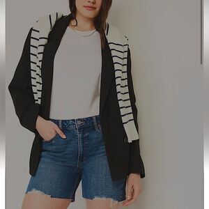 Old Navy OG Straight High-Rise Jean Shorts NWT Size 6 | 5” Inseam